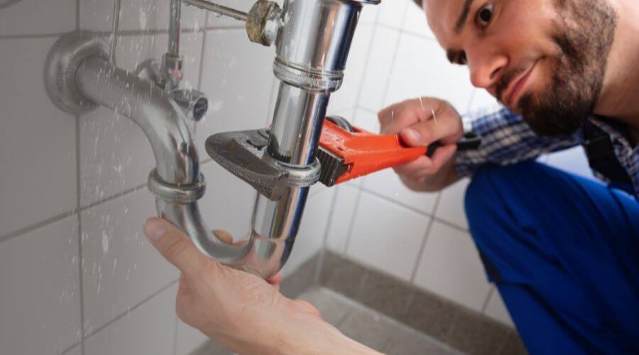 Professional same day plumber services in Littlerock, CA